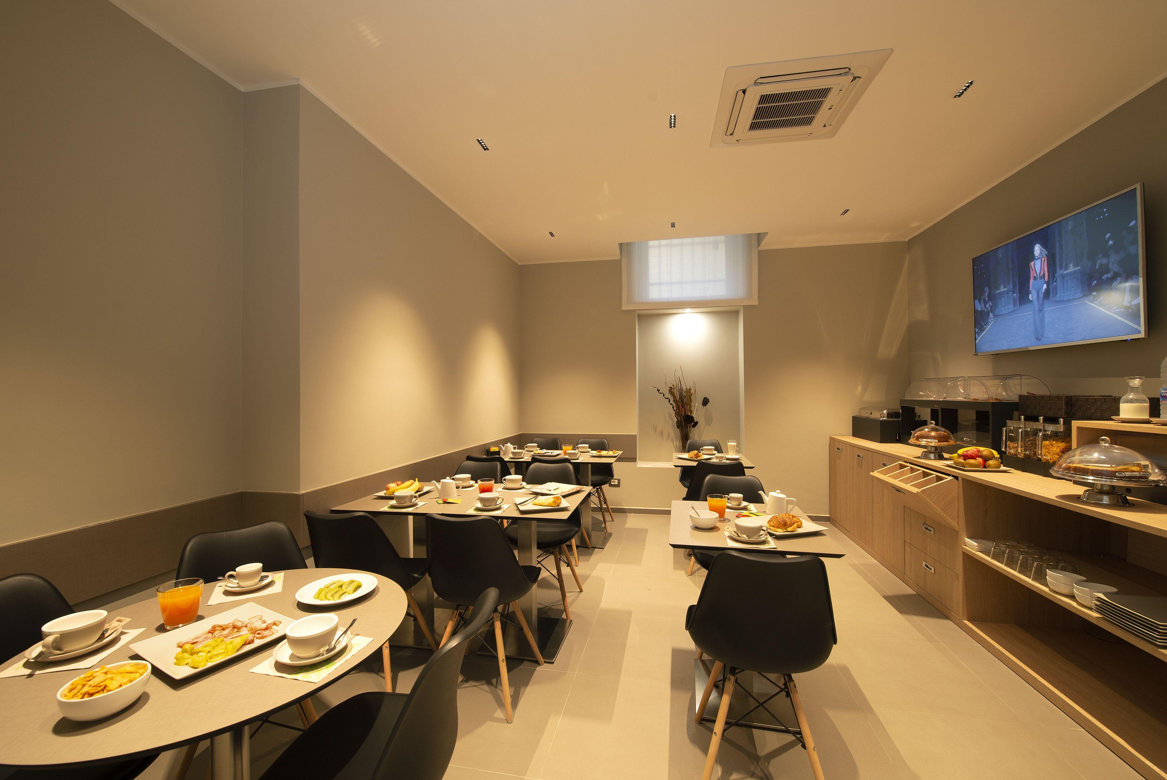 Hotel H21 — Photos 1